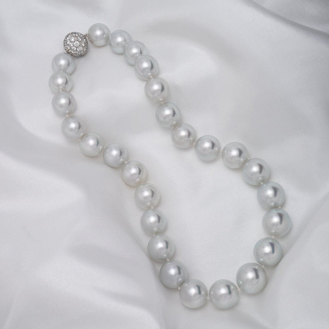 13.0–16.0 mm round South Sea pearl and diamond necklace
