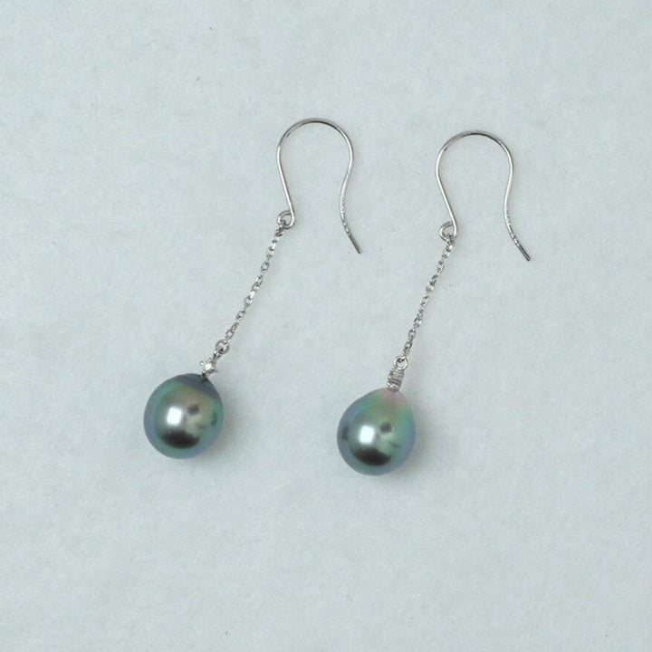 SU-7: 8.0-9.0 Tahitian Pearl and 0.02 ct Diamond Dangle Earrings, 18K