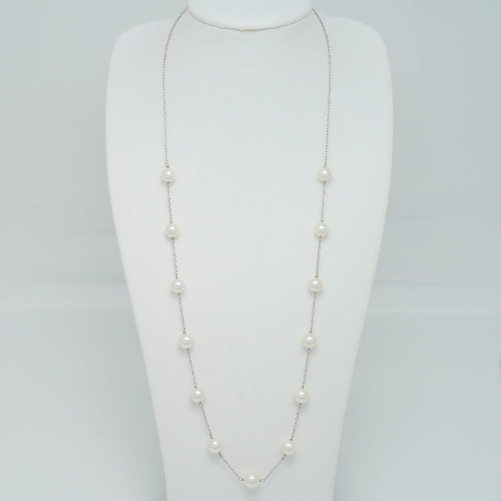 TC-25: 8.0-9.0 mm Hanadama Akoya Pearl Tin Cup Necklace