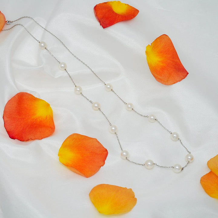 TC-25: 8.0-9.0 mm Hanadama Akoya Pearl Tin Cup Necklace