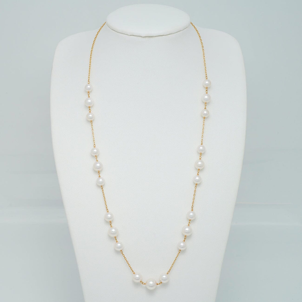TC-26: 6.5-9.0 mm Hanadama Akoya Pearl Tin Cup Necklace, view 3