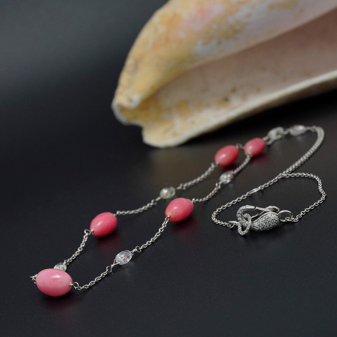 TC-39: Natural Conch Pearl and Diamond Tin Cup Necklace
