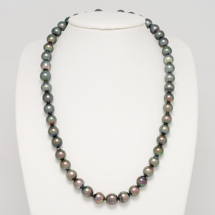 9.1–10.0 mm AAA Tahitian Ombré Drop Pearl Necklace on bust