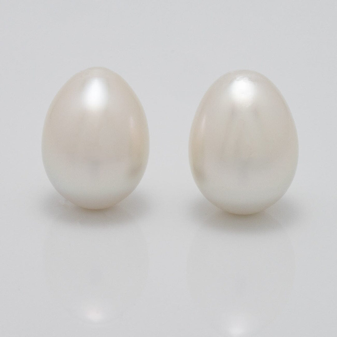 10 x 13.5 mm Tear Drop White South Sea Pair
