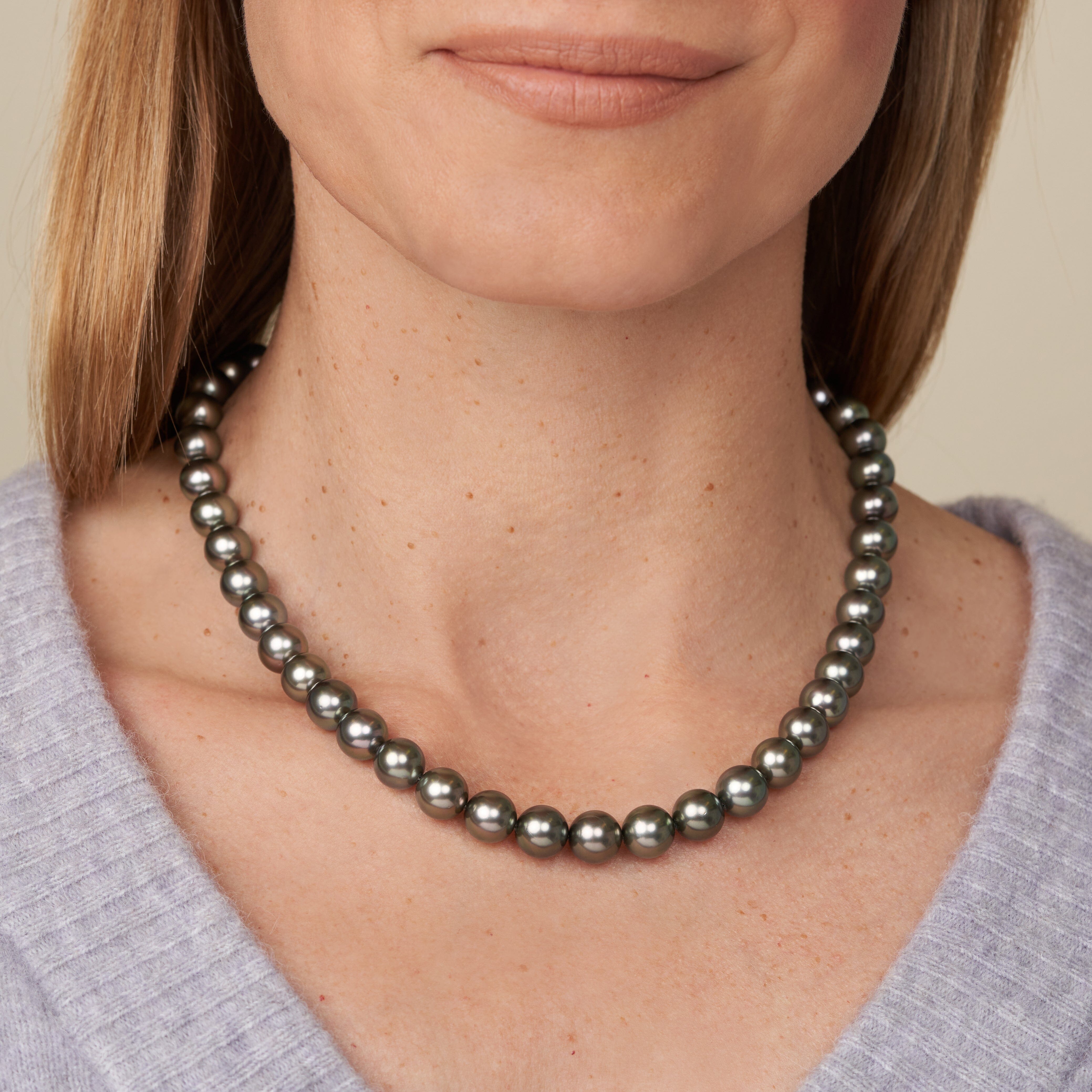 18-inch 9.0-9.9 mm AA+/AAA Round Tahitian Pearl Necklace