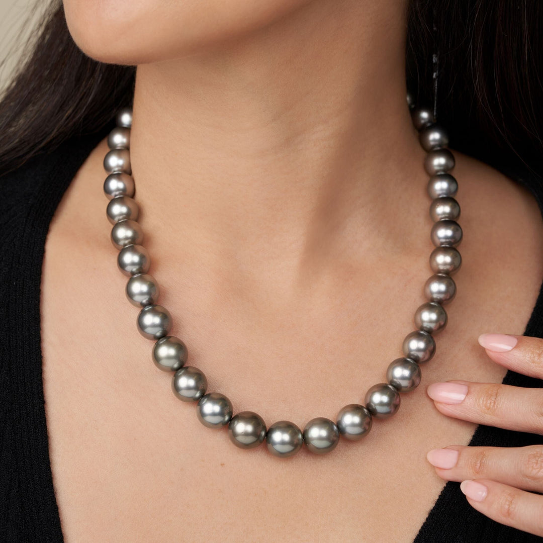 18-inch 11.0-13.3 mm AA+/AAA Round Tahitian Pearl Necklace
