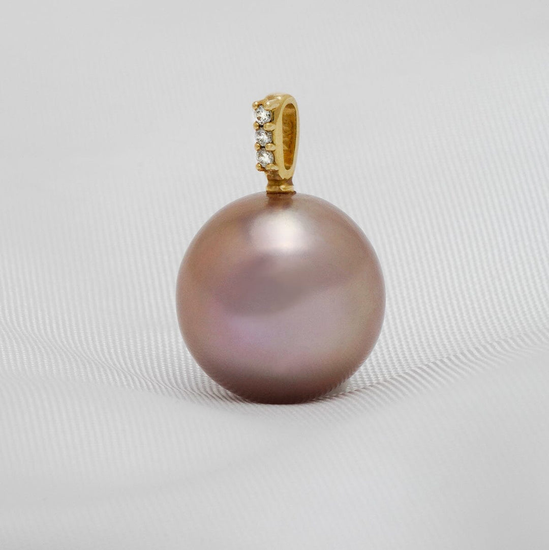 K-28: 11.8 mm Lavender Japan Kasumi 14k Gold and Diamond Pendant