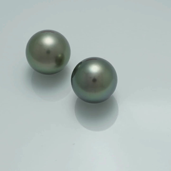13.0 x 13.0 mm and 13.0 x 13.0 mm Fijian Round Pearl Pair
