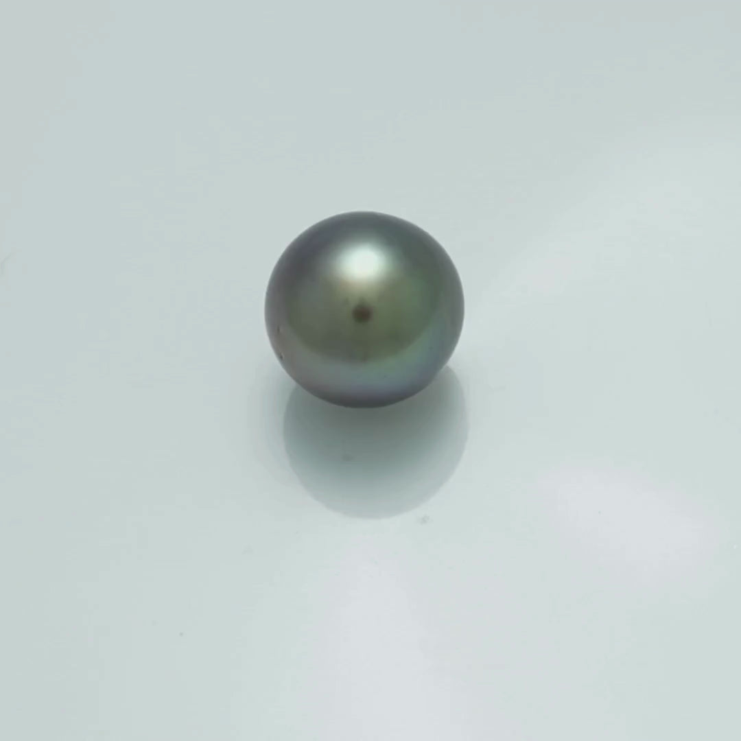 10.6 x 10.9 mm Fijian Round Pearl