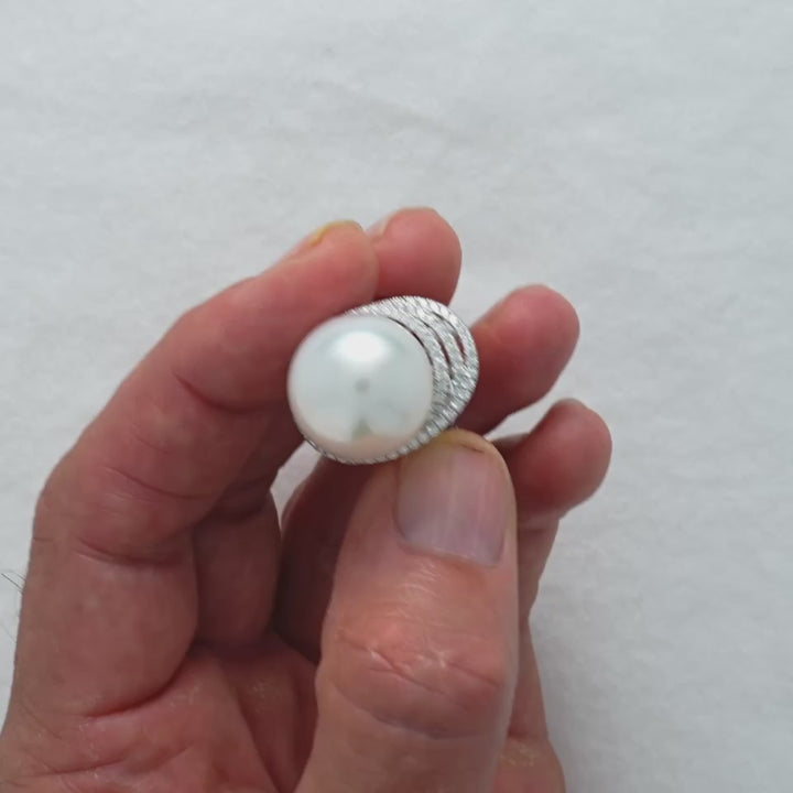 17.3 mm Tahitian Pearl and Diamond Ring