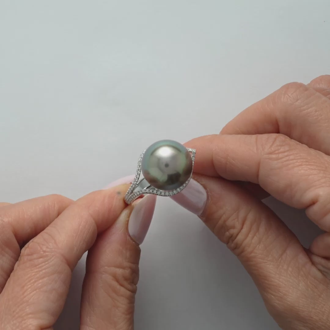 15.0 mm Tahitian Pearl and Diamond Ring