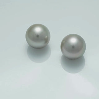 10.6 x 10.5 mm and 10.5 x 10.4 mm Fijian Round Pearl Pair