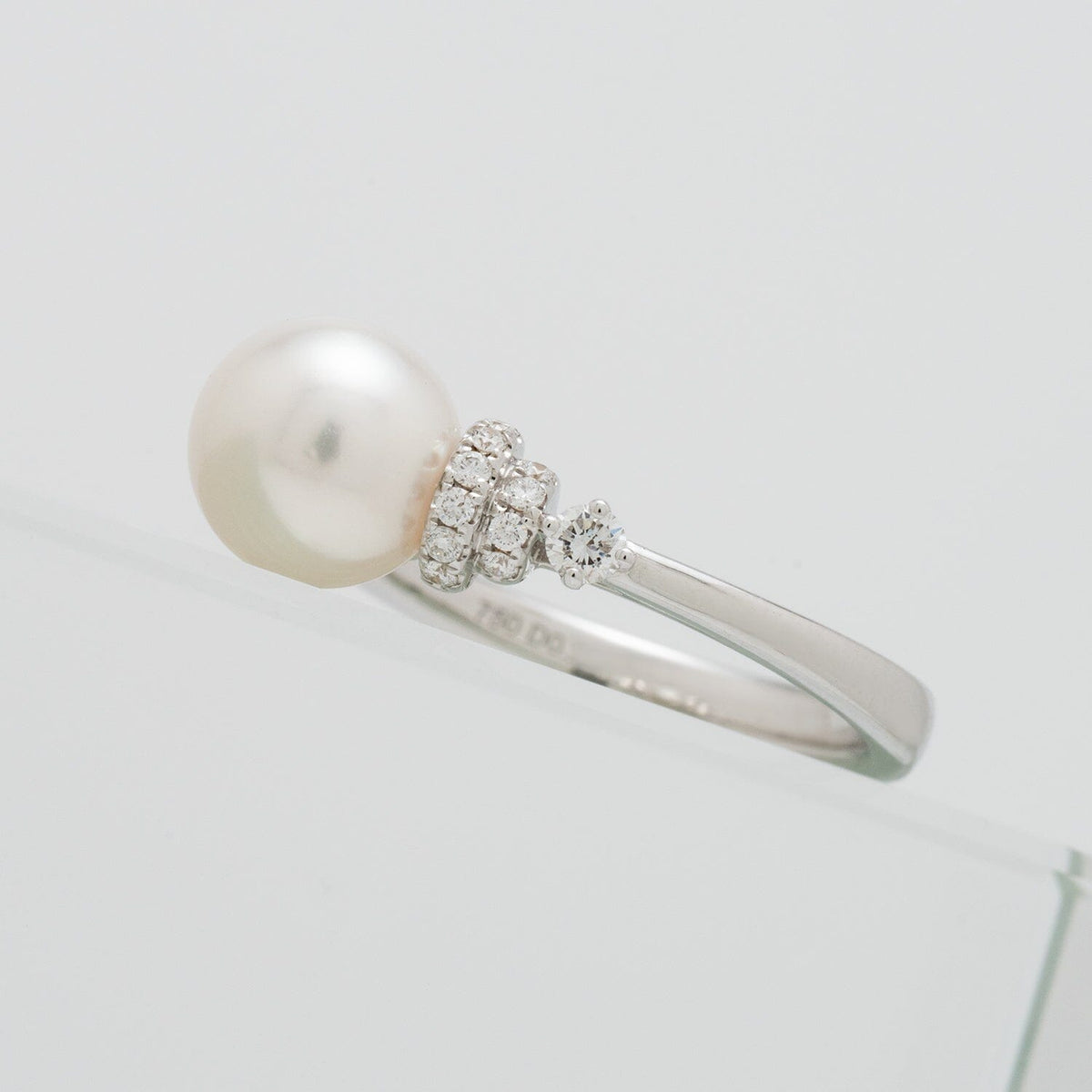 8-8.5 mm Akoya Pearl & Diamond Ring 18K White Gold