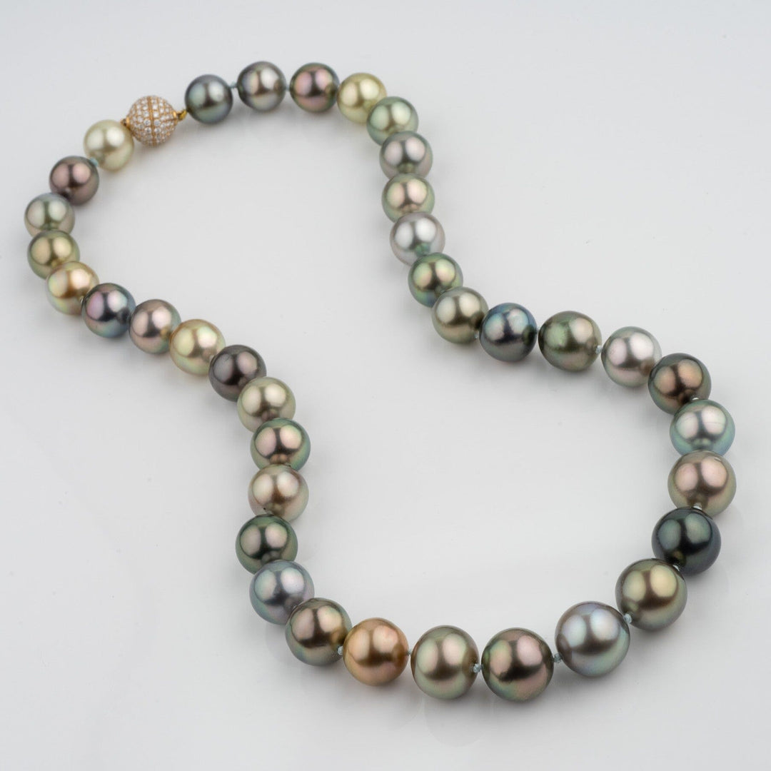 Assael Collection: 10.0–12.0 mm Fijian Pearl Necklace