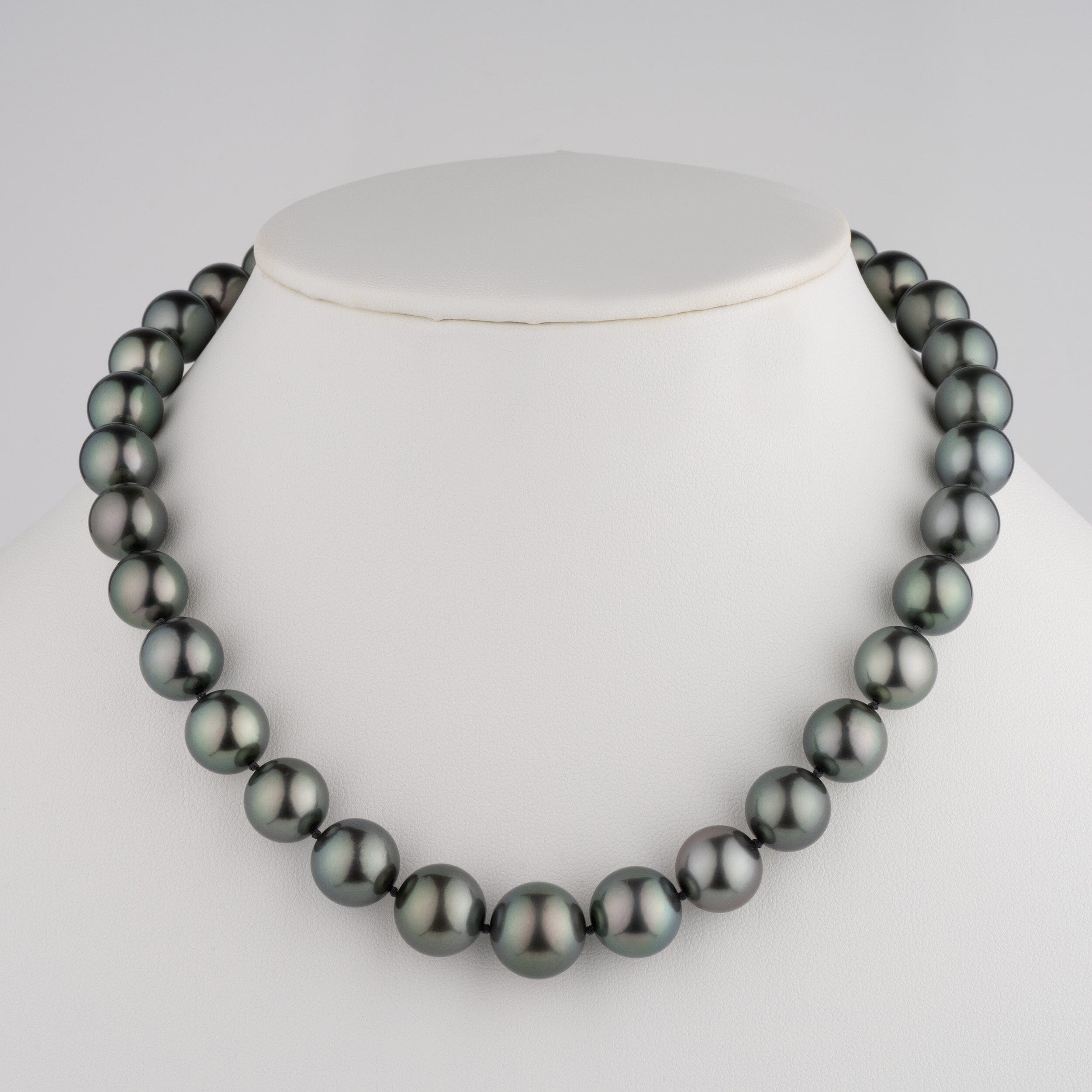 AAA Tahitian Pearl Necklace 11.1–13.9 mm Natural Color | Pearl