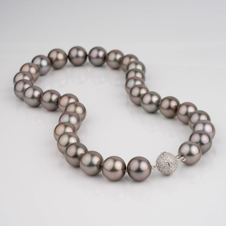 Gem Tahitian Pearl Necklace 12.0–14.6 mm Natural Color laid out