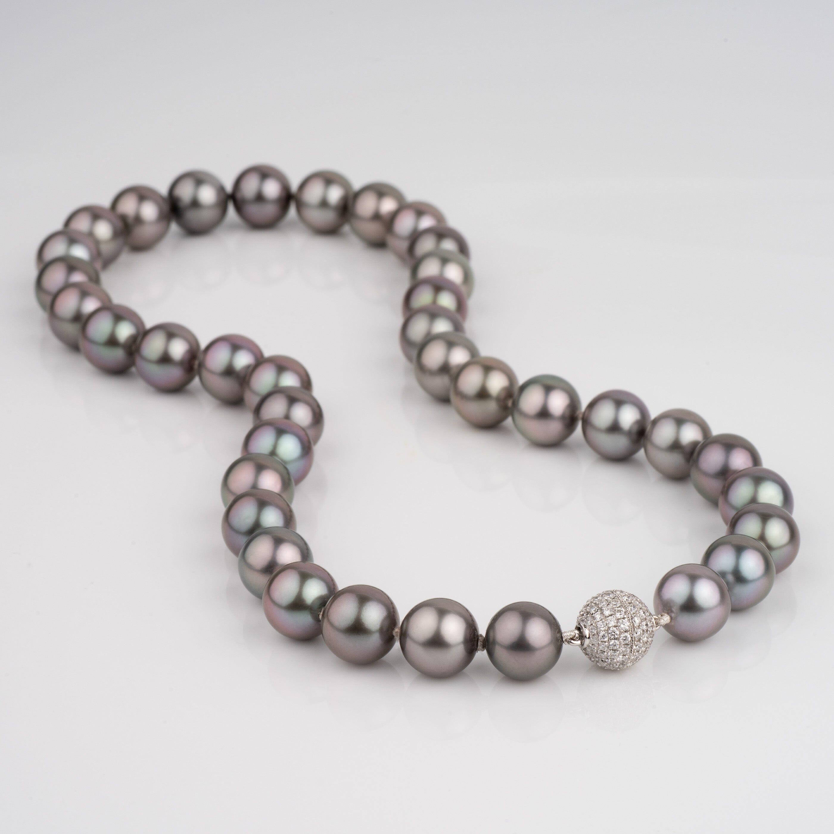 Tahitian Pearl Necklace 10.0–12.0 mm Cherry Aubergine | Pearl Paradise