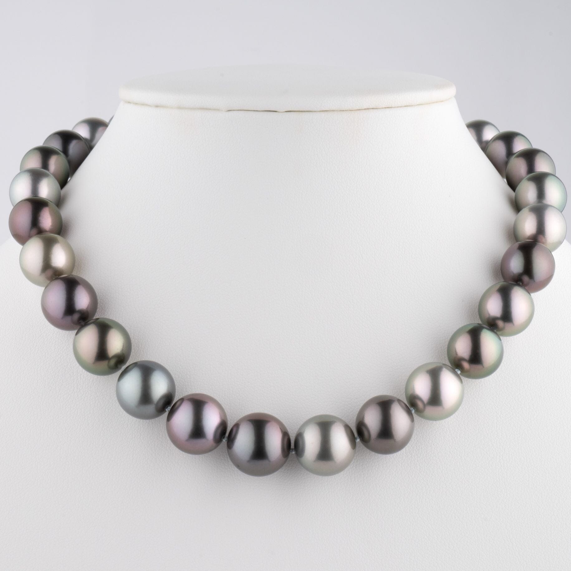 Multicolor Tahitian Pearl Necklace 13.0–15.5 mm | Pearl Paradise