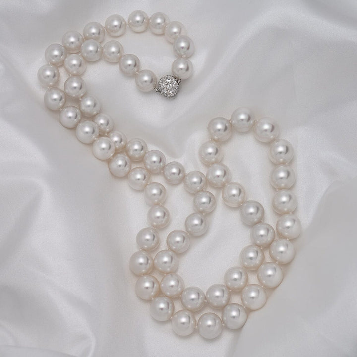 12.0–14.0 mm round South Sea pearl and diamond necklace