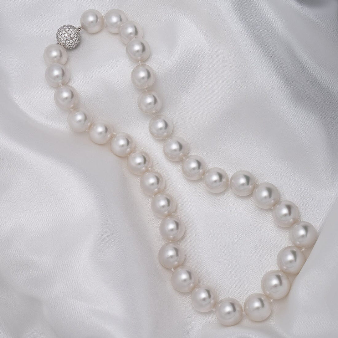 13.0–14.8 mm round South Sea pearl and diamond necklace
