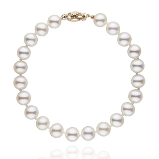 7.5-8.0 mm AAA White Freshwater Pearl Bracelet featuring lustrous, round white pearls with a gold clasp, perfectly arranged in a classic, elegant design.