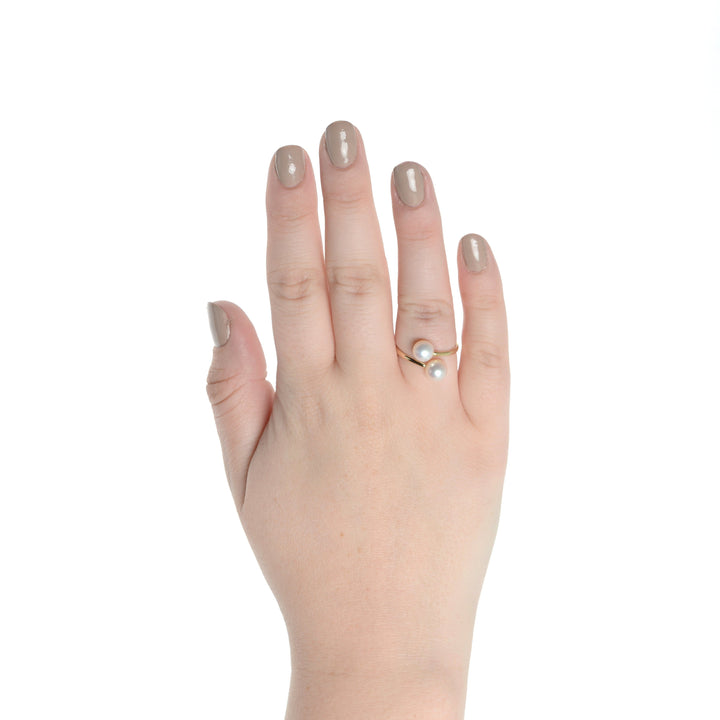 Bypass Collection 7.0-7.5 mm Akoya Pearl Ring on model